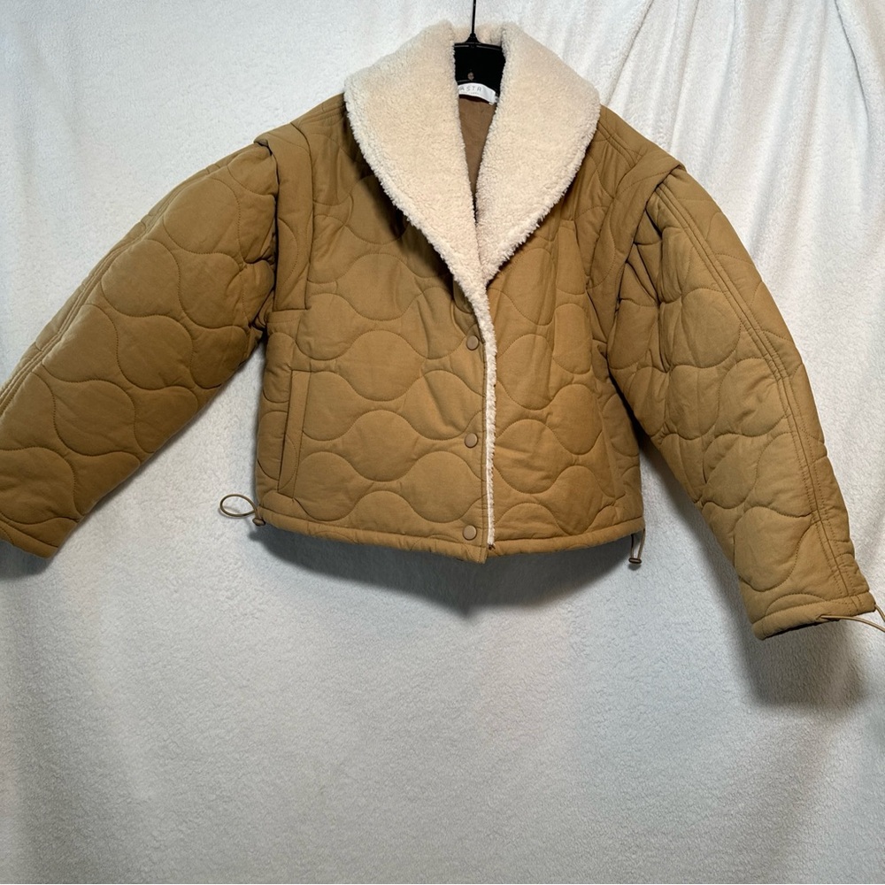 ASTR the Label tan winter coat SZ:small - Picture 2 of 10